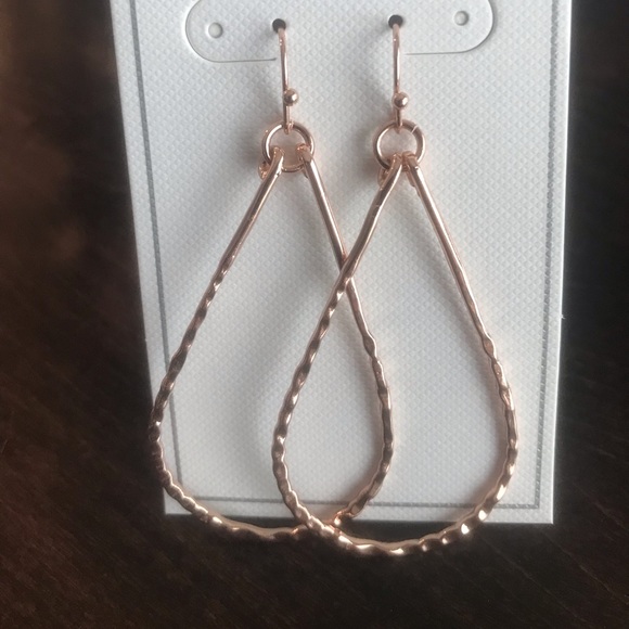 Hammered Teardrop Dangle Earring in Rose Gold - Picture 4 of 8